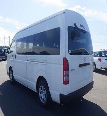 11 seater maxi cab